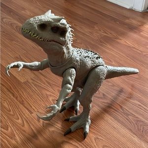 Indominus Rex toy